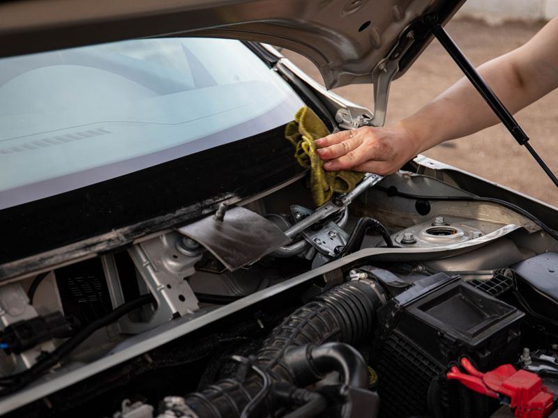 Windshield replacement job in the Southern Hills neighborhood of Sioux City